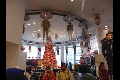 Uniqlo, Shanghai
